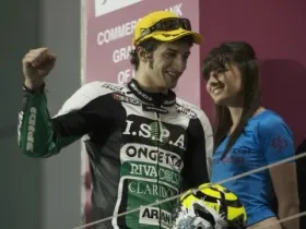 andrea iannone podium losail