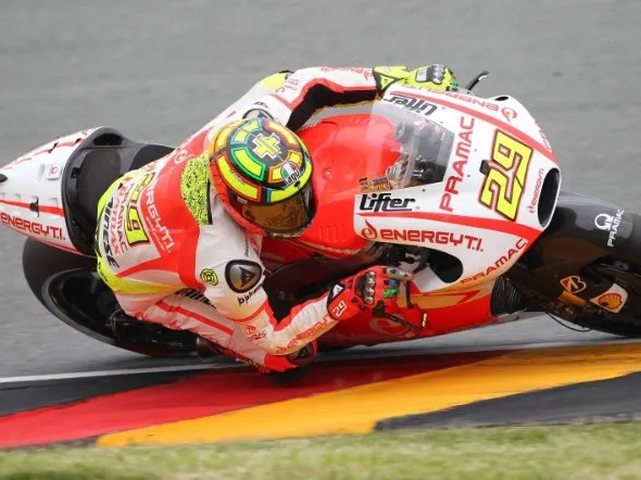 andrea iannone sachsenring 2013
