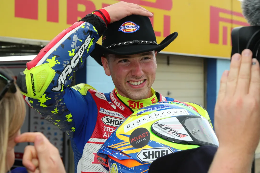 andrea irwin 2019 thruxton