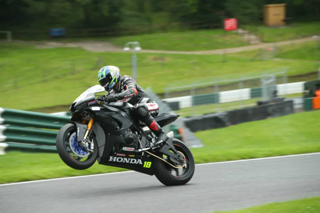 andrew irwin cadwell park 2020