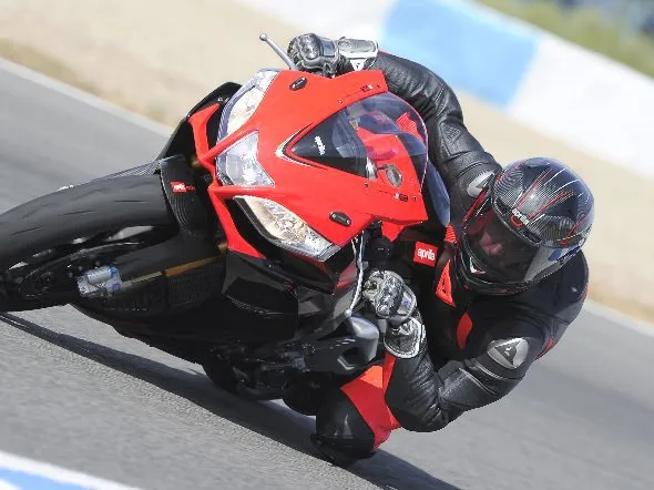 aprilia rsv4 factory aprc abs