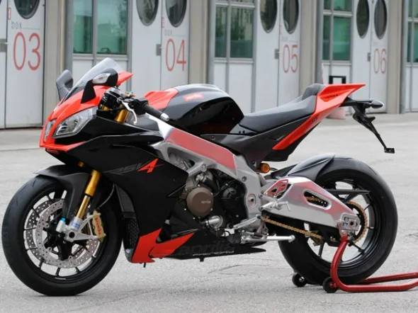 aprilia rsv4 factory
