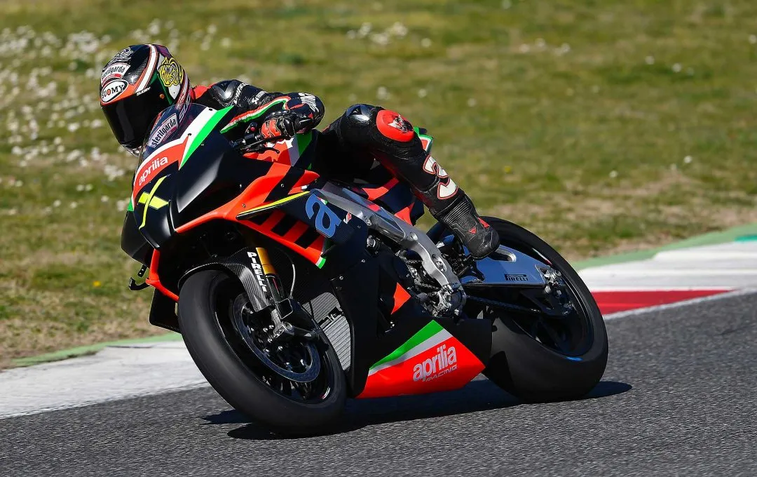 aprilia rsv4 x 001 e1553415924173