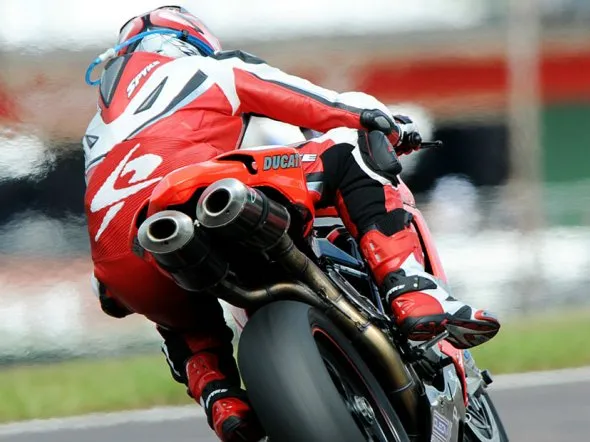 asbk ducati motologic1198r 2010