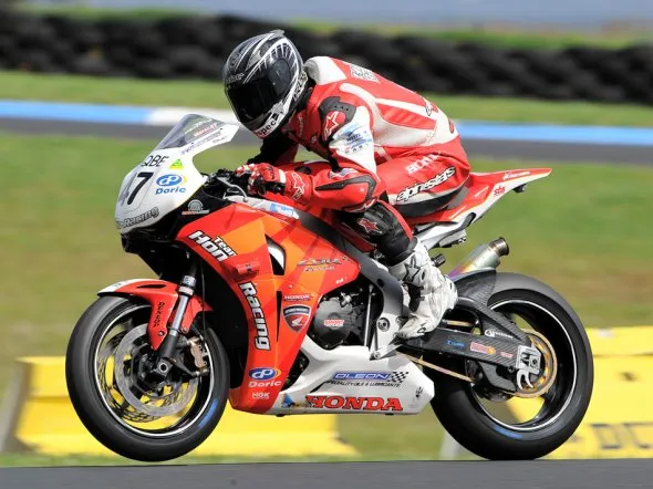 asbk honda fireblade phillip island