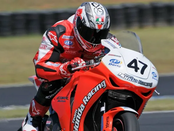 asbk wayne maxwell team honda racing test