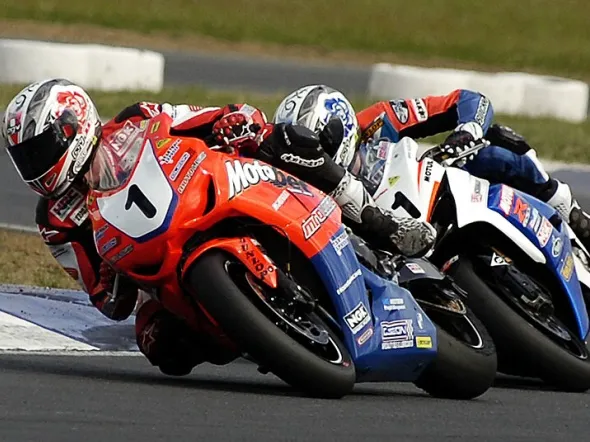australian superbike queensland raceway