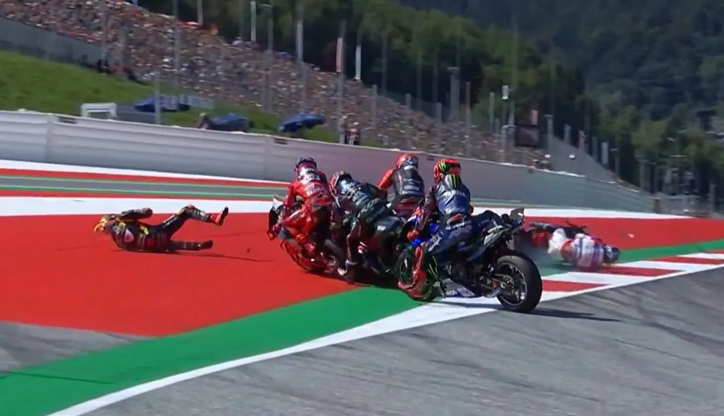 austria crash motogp sprint