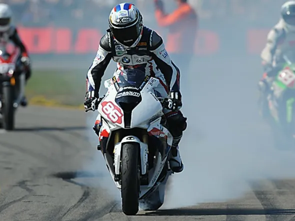 ayrton badovini pitbox assen