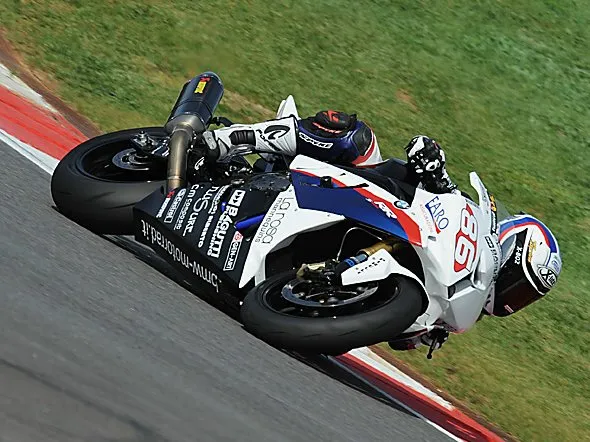 ayrton badovini prove2 nurburgring