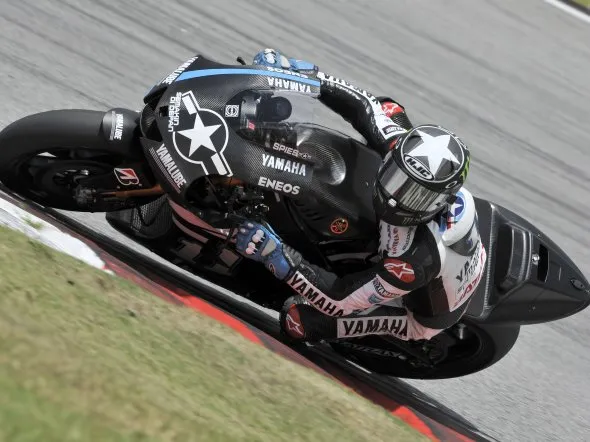 ben spies m1 1000cc test sepang2