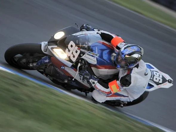 bmw night practice 8h oschersleben 2012