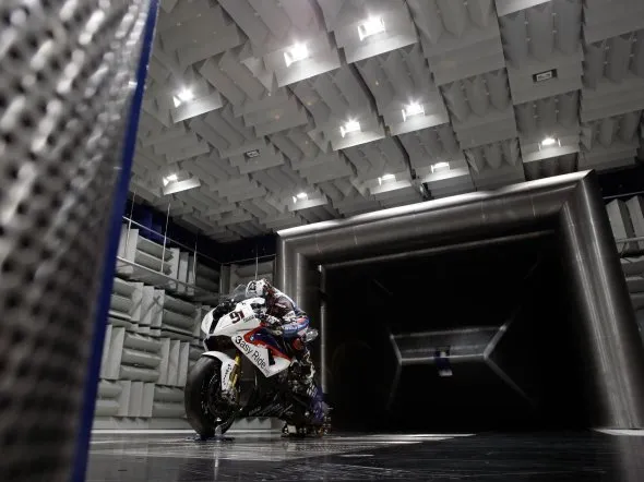 bmw s1000rr wind tunnel 2