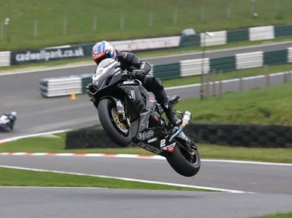 british superbike 2011 test cadwell 2