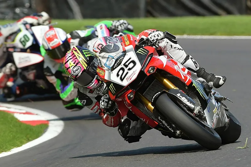 british superbike cadwellpark 2015