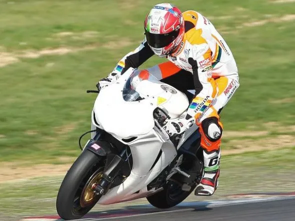 british superbike winter test brands hatch 2012 1