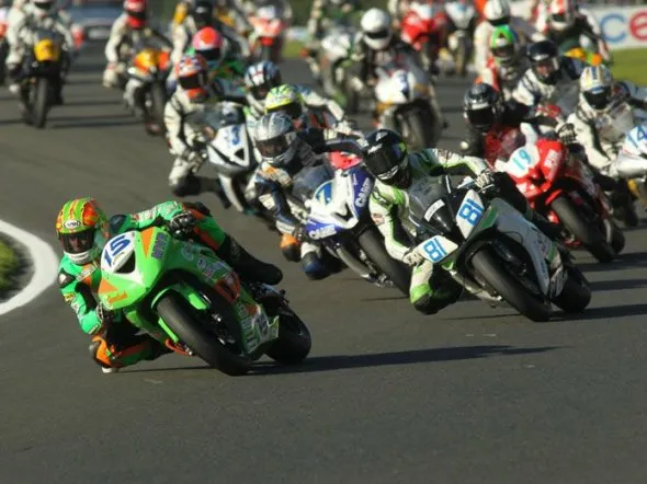 british supersport oulton park start 2010