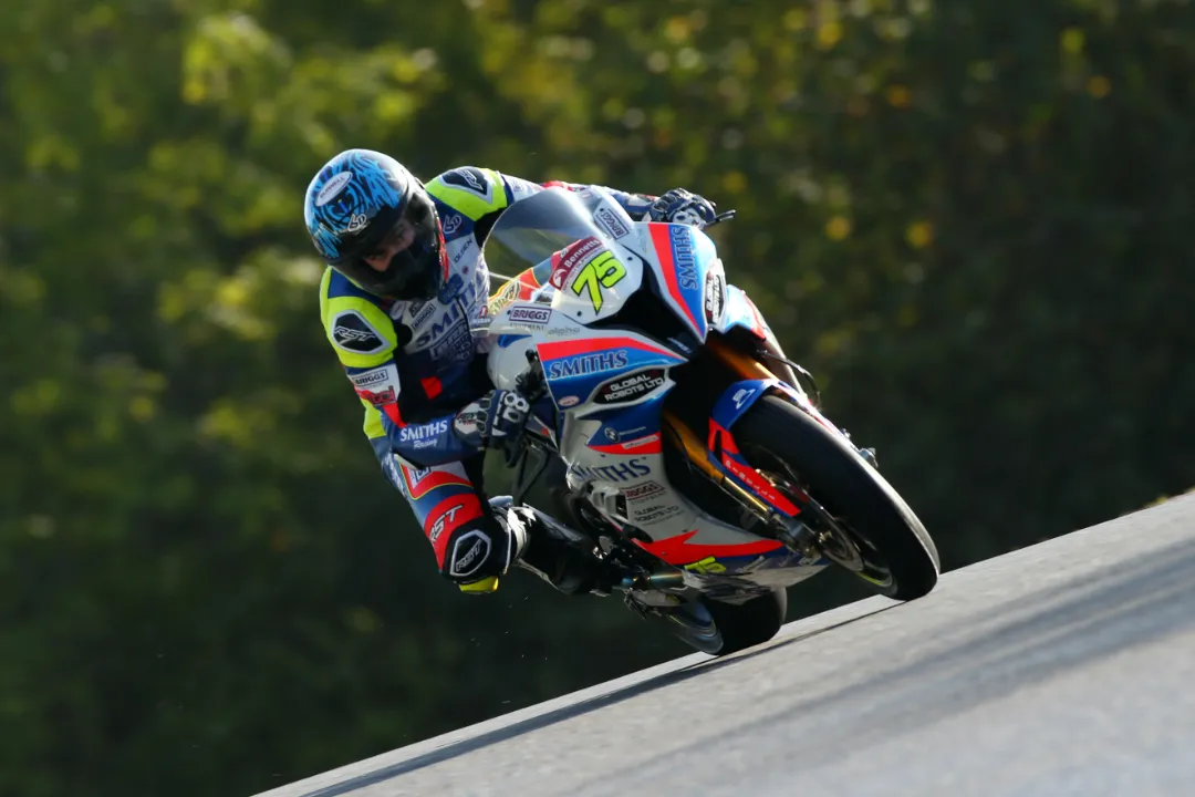 bsb alex olsen smiths racing bmw brands hatch