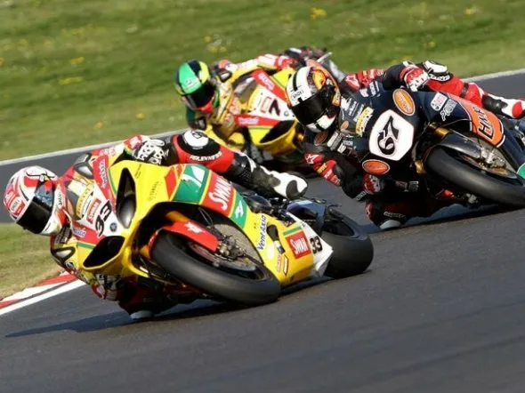 bsb brands hatch gp 2011 preview 1