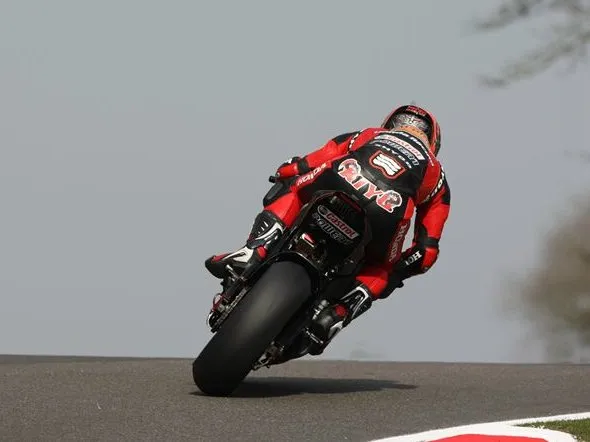 bsb cadwell park test hmplanthonda 2011