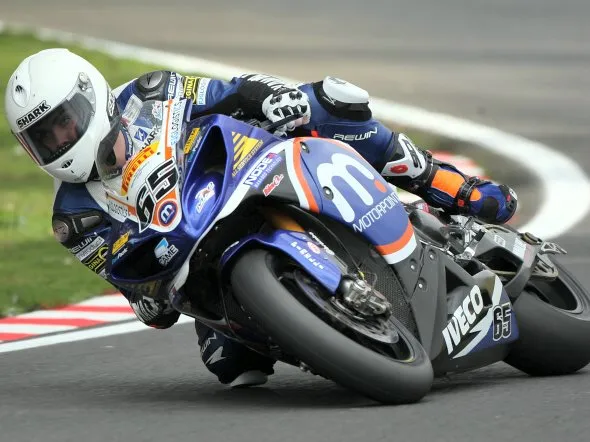 bsb motorpoint yamaha testing r1 2011 2