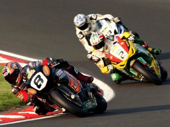 bsb pirelli 2010