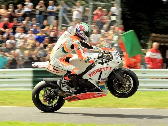 bsb qualifying cadwell park 2012 2