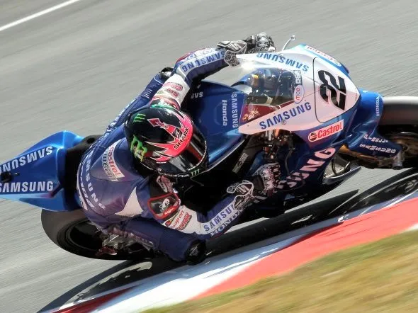 bsb race1 brands hatch gp 2013 2