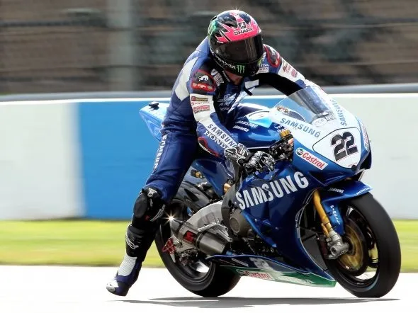 bsb race2 donington 2013 1