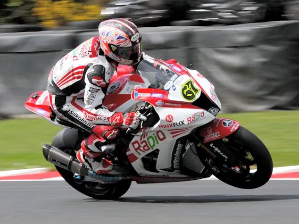 bsb race2 oulton park 2013 1