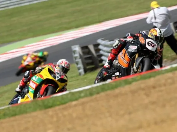 bsb showdown post brandshatchgp