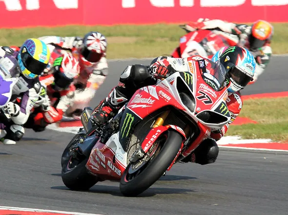 bsb snetterton action 2013