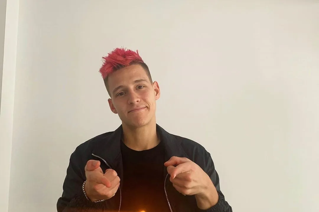 c244106e 74ae 4d20 b851 a2d99fcea324 1