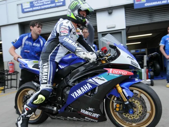 cal crutchlow box donington park