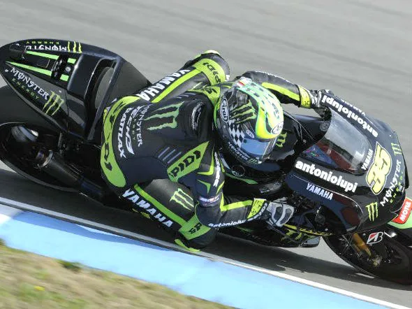 cal crutchlow brno day1 2013