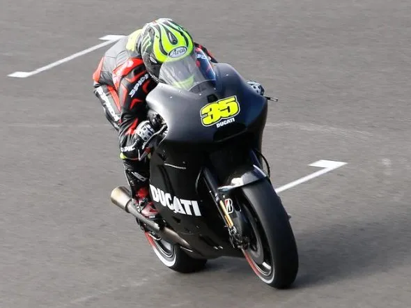 cal crutchlow ducati test valencia 2013