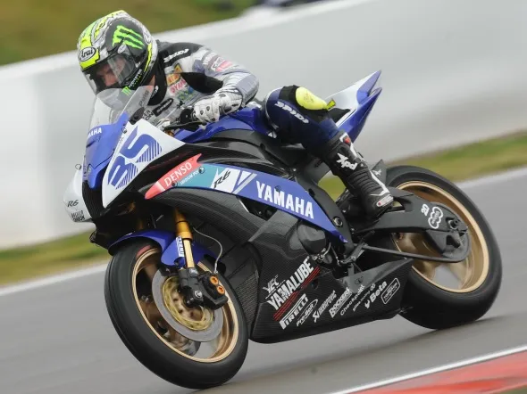 cal crutchlow supersport nurburgring prove 2