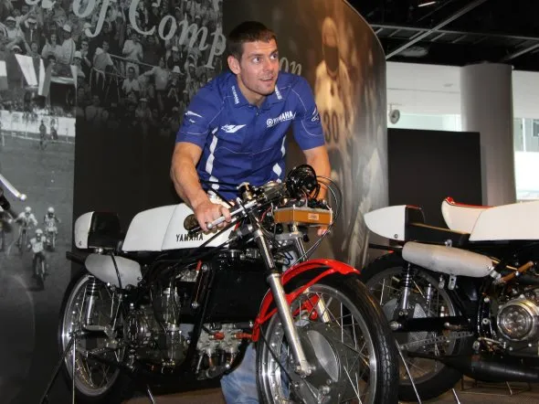 cal crutchlow test yamaha 2