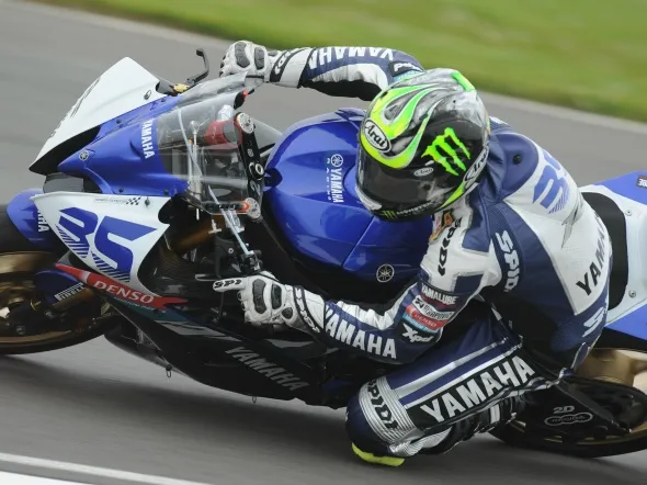 cal crutchlow win supersport donington