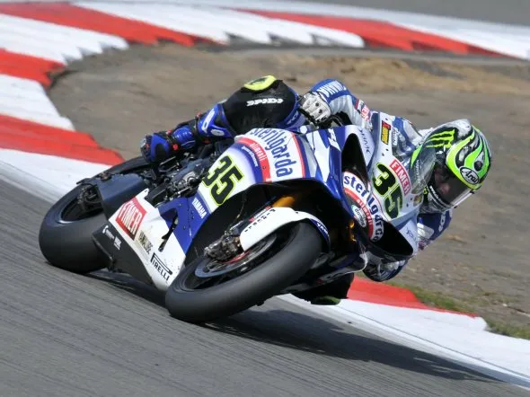 cal crutchlow yamaha wsb nurburgring
