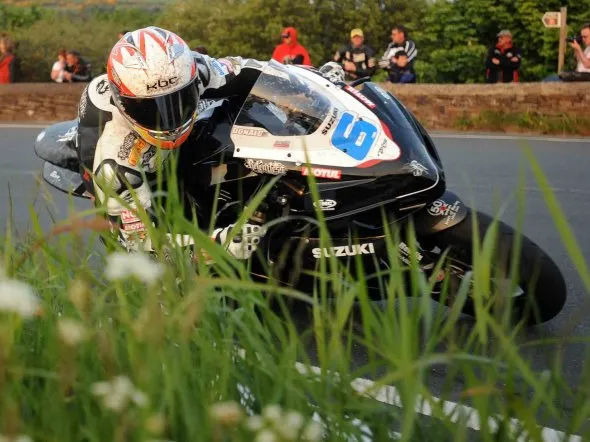 cameron donald tt supersport practice 2010