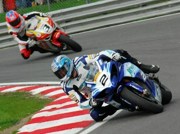 camier easton bsb brands hatch 2009