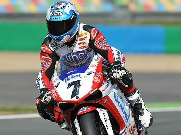 carlos checa magny cours race2 2011 1