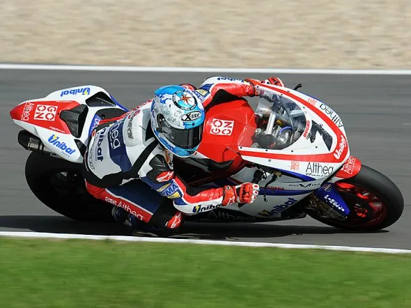 carlos checa qualifiche2 nurburgring superbike
