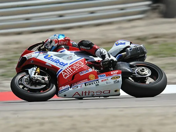 carlos checa race2 miller 2011