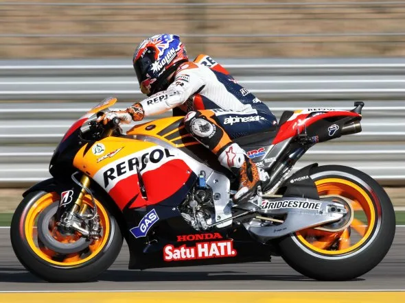 casey stoner aragon prove2 2011