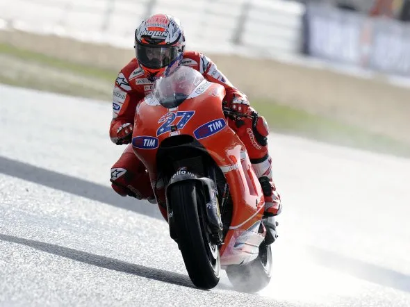 casey stoner friday estoril 2010