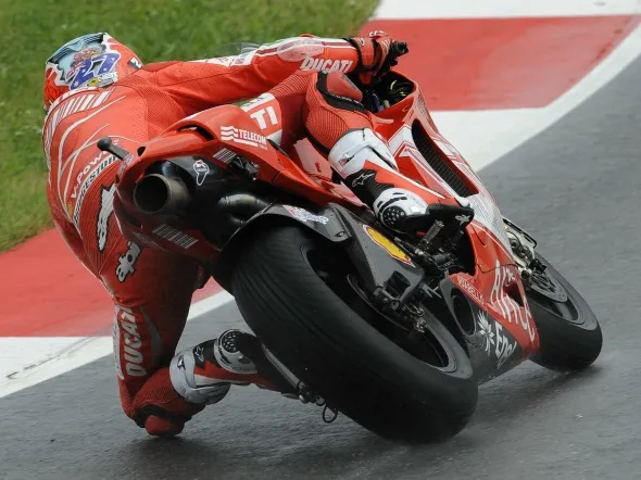 casey stoner motogp sachsenring saturday 2009
