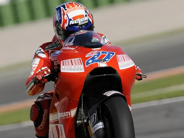 casey stoner pole valencia 2009