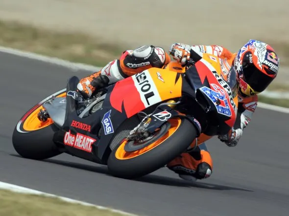 casey stoner qualifiche motegi 2011